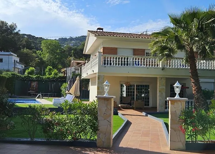 Ainara Luxury * Λορέτ Ντε Μαρ