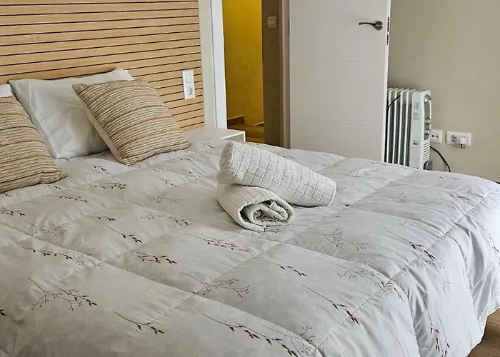 Ainara Luxury يوريت دي مار