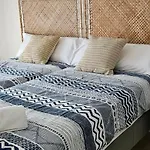 Ainara Luxury